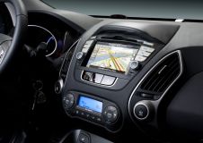 Штатное головное устройство Carmedia CE-8947 для Hyundai IX35 (2.0 & 2.4)